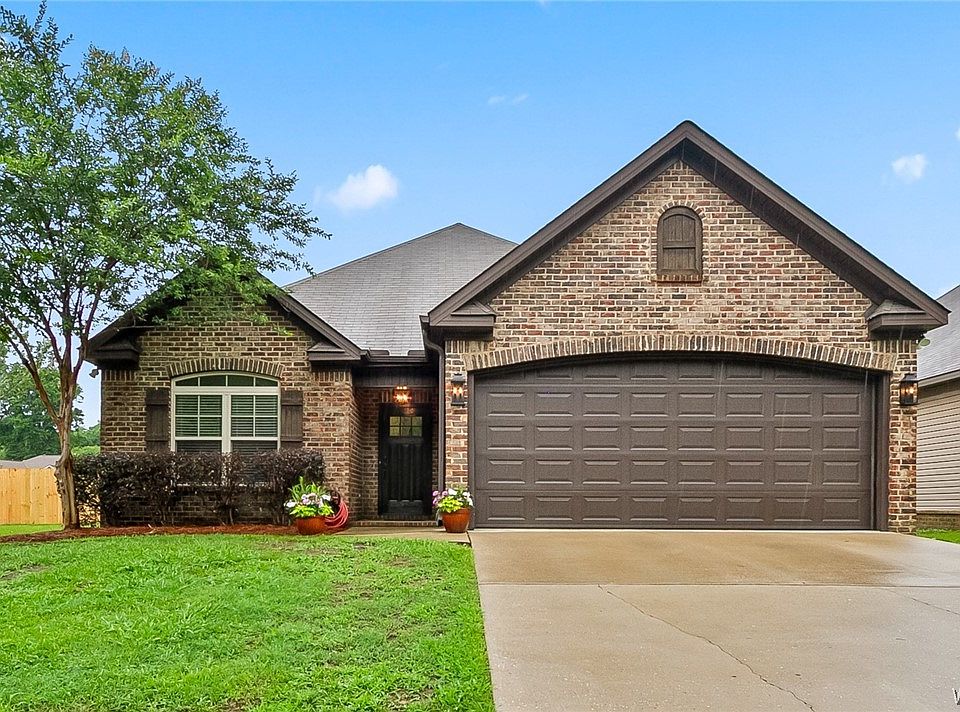 1st image of 3226 Birch Way
