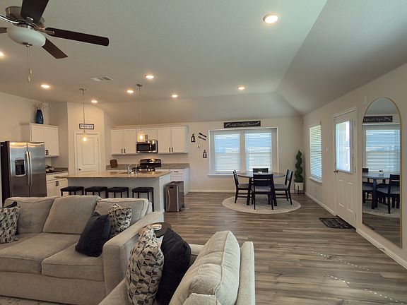 Open concept living room, Kitchen and dining area