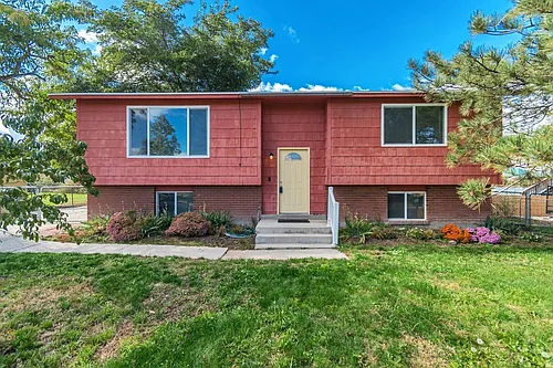 360 S Belaire Cir Photo 1