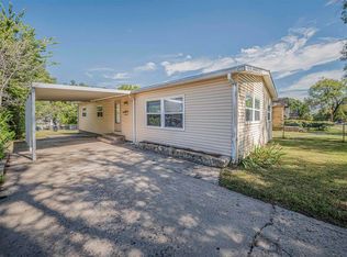 522 W 2nd St, Junction City, KS 66441
