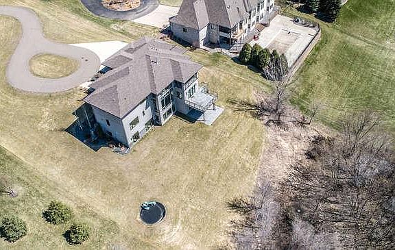 4th image of 1627 River Shore Dr