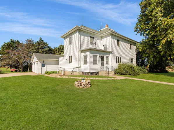 1799 E 8th Rd, Tonica, IL 61370