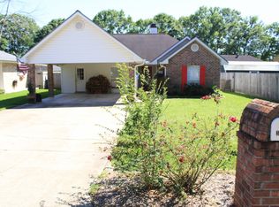 309 Triple Crown Cir, Carencro, LA 70520