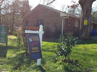 901 N Greensboro St APT D, Carrboro, NC 27510