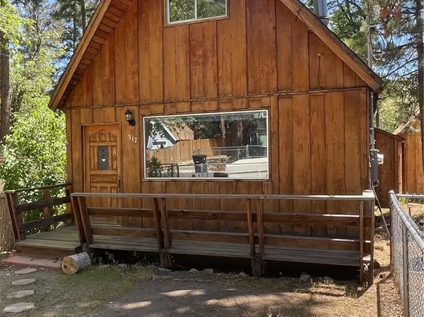 317 Spruce Ln, Sugarloaf, CA 92386