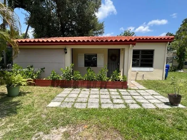 1635 NE 174th St, North Miami Beach, FL 33162