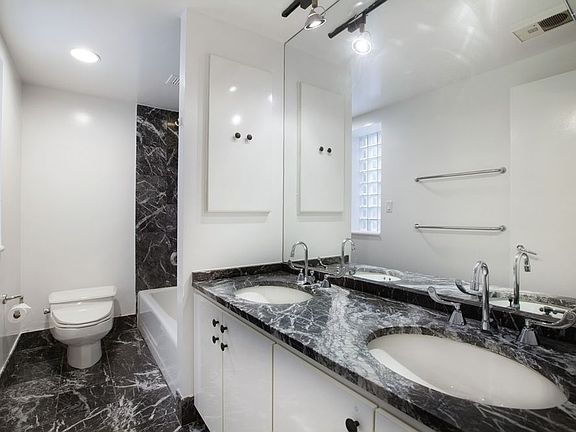 5th image of 216-218 E 47th St #4B