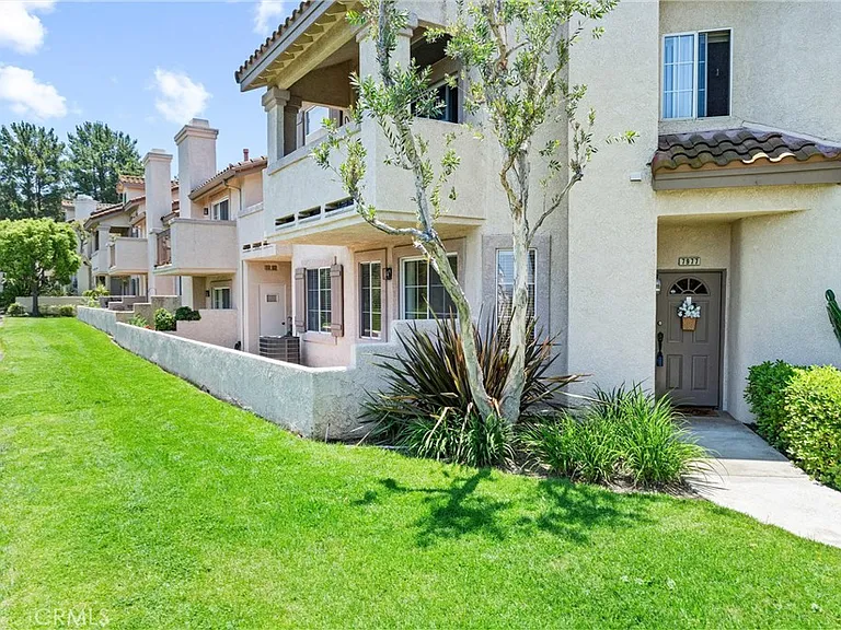 7977 E Viewrim Dr — Photo 3
