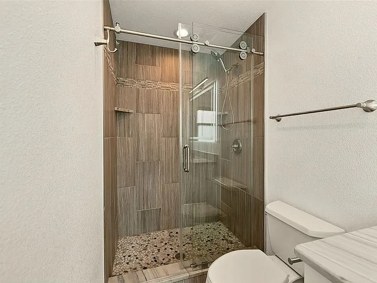5434 Oakhurst Dr — Photo 23
