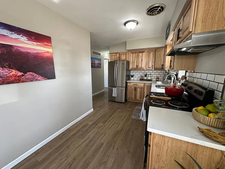 4039 Niles St — Photo 10