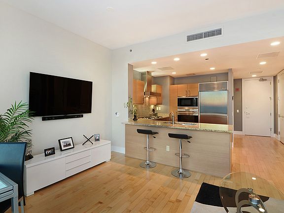 5th image of 401 N Wabash Ave Unit 57C
