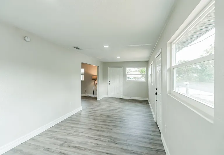 224 Singleton Ave — Photo 16