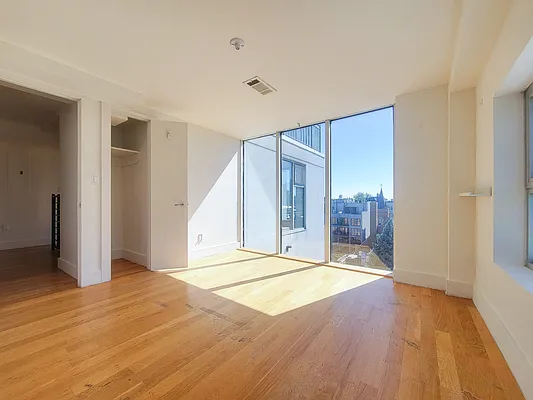 Rented by Unit 5 LLC | media 6