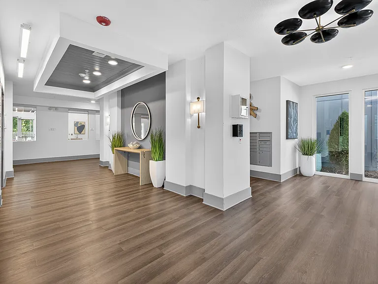 Fox Pointe — Photo 14