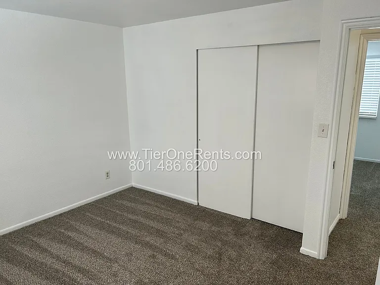 10470 S 700 E #A — Photo 11