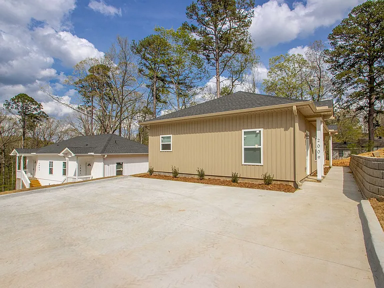 2009-2011 Scotty Ct — Photo 13
