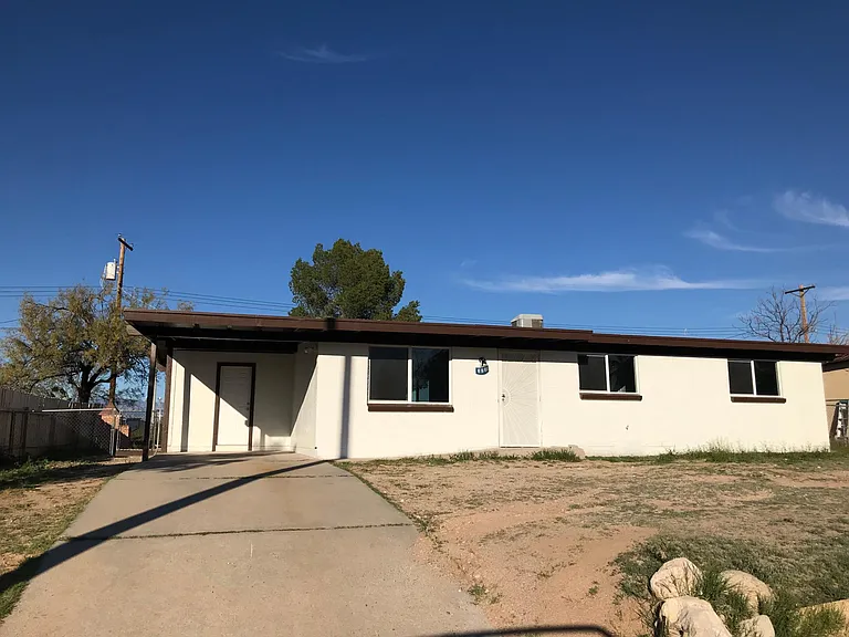 3731 E Nebraska Stra — Photo 1