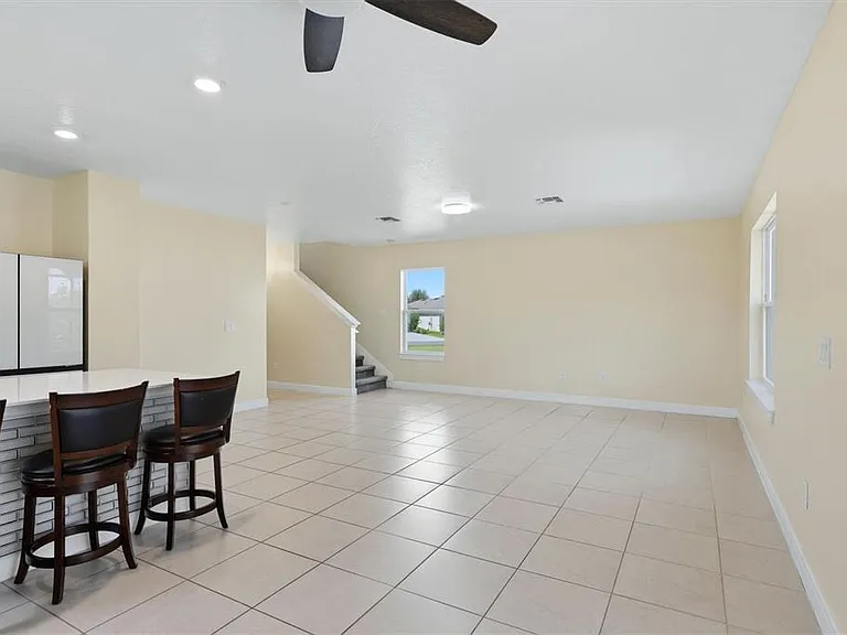 9108 Royal River Cir — Photo 11