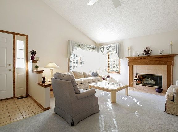 2nd image of 15310 Wilshire Dr