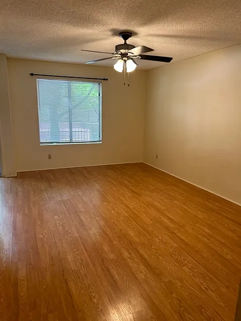 2 bed, 1228 sqft, $1,750 — Photo 3