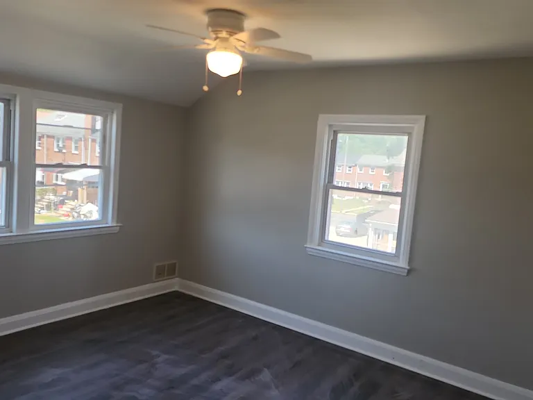 5425 Crismer Ave — Photo 15