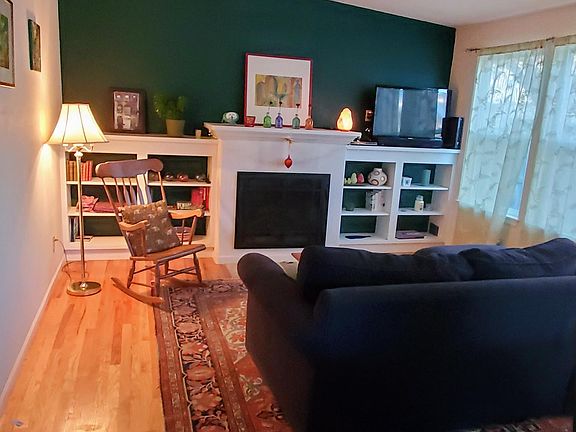 2nd image of 966 Krameria St