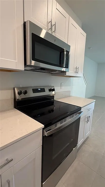 3 bed, 2.5 bath, 1747 sqft, $2,390 — Photo 4