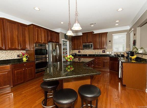 3rd image of 2732 Bridle Brook Way
