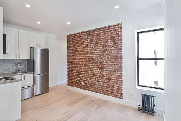 Rented by Abode Residential LLC | media 7