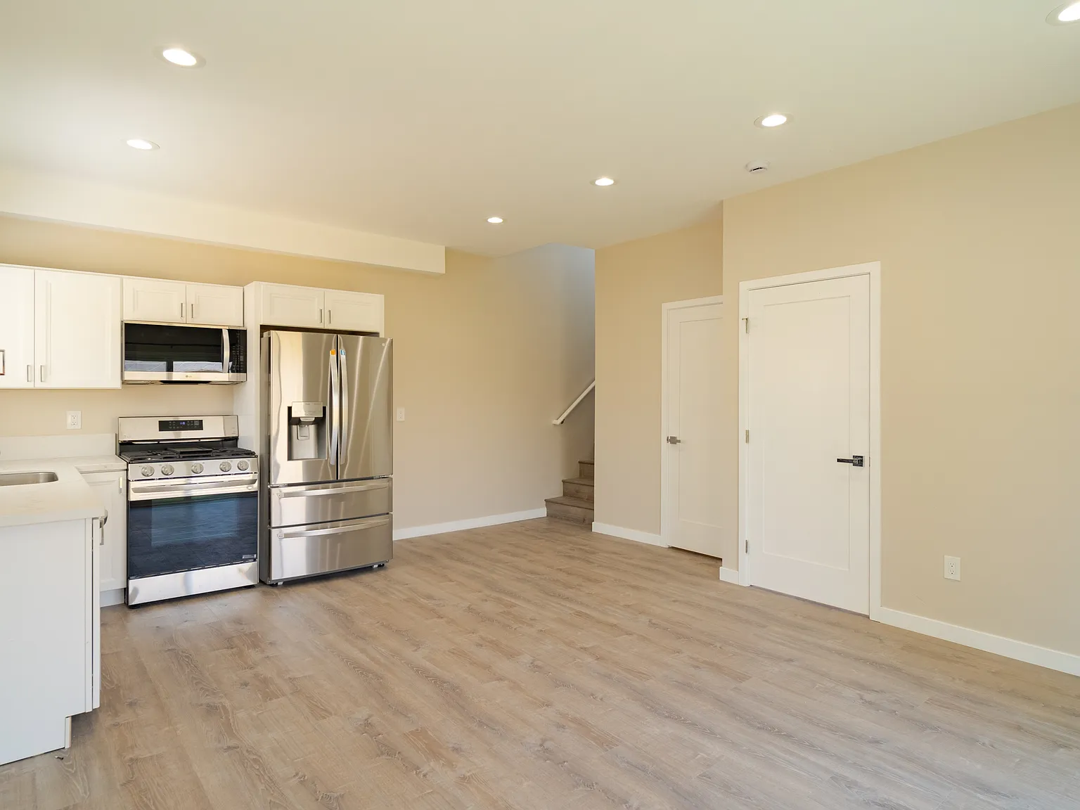 5649-51 Baja Dr - 5651 — Photo 3