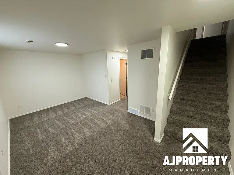 2809 E Bragstad Dr — Photo 8