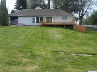 712 Gregor St, Colton, WA 99113