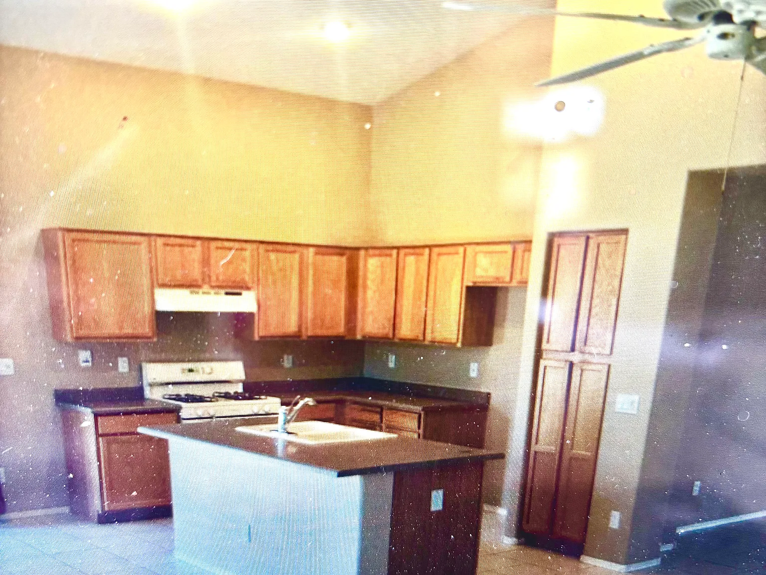 2 bed, 1672 sqft, $2,150 — Photo 2