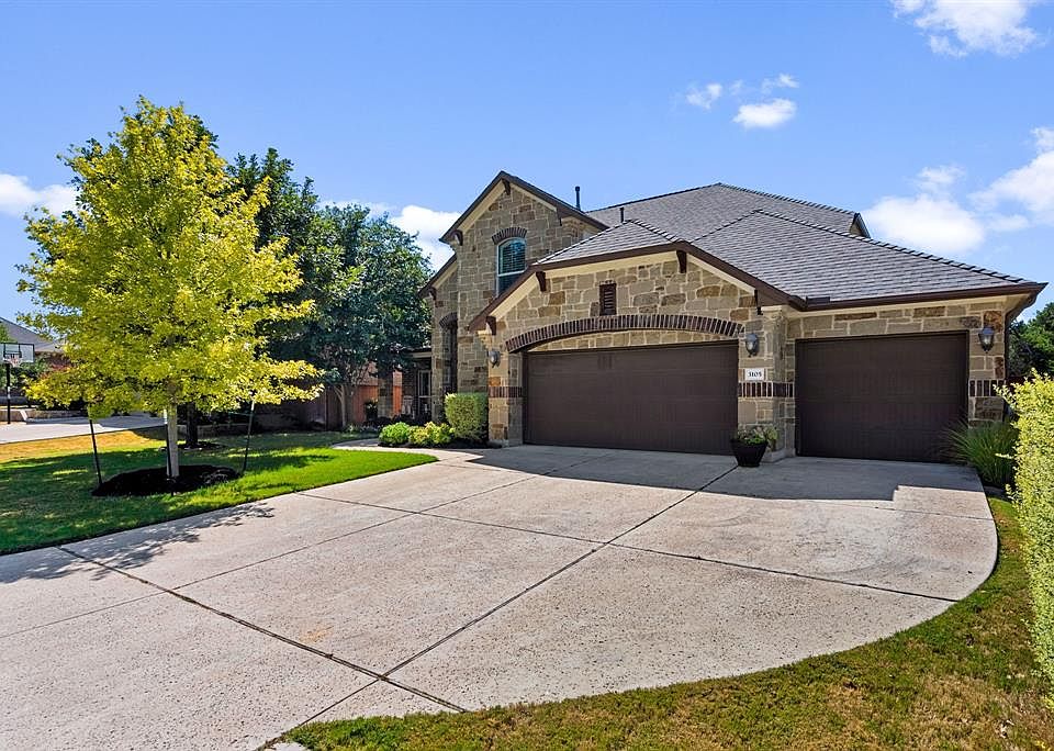 2nd image of 3105 Lyme Ridge Dr