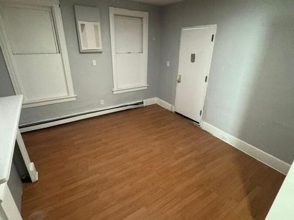 140 McLean Ave
