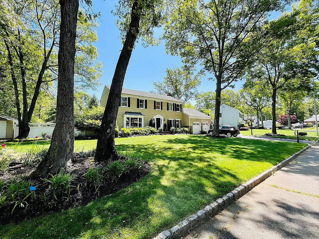 506 Admirals Cir photo 1