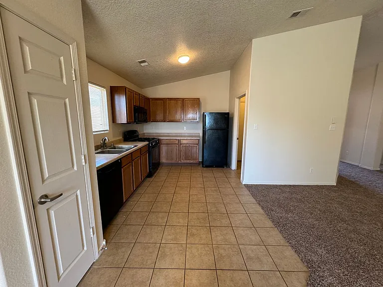 981 Purple Aster Ave SW — Photo 5