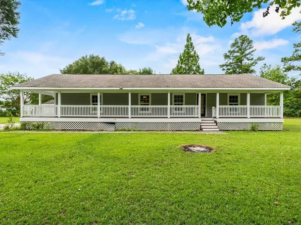 471 Doctor Dr, Hopkins, SC 29061