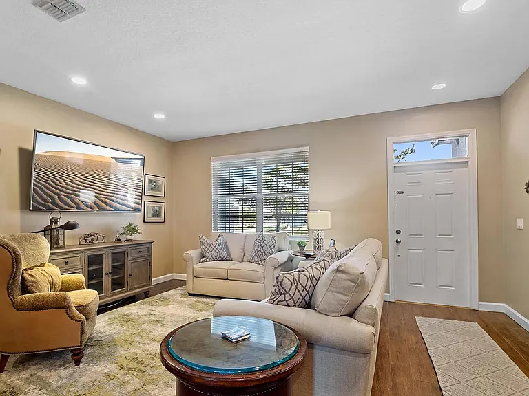 5919 Croydon Ct — Photo 3
