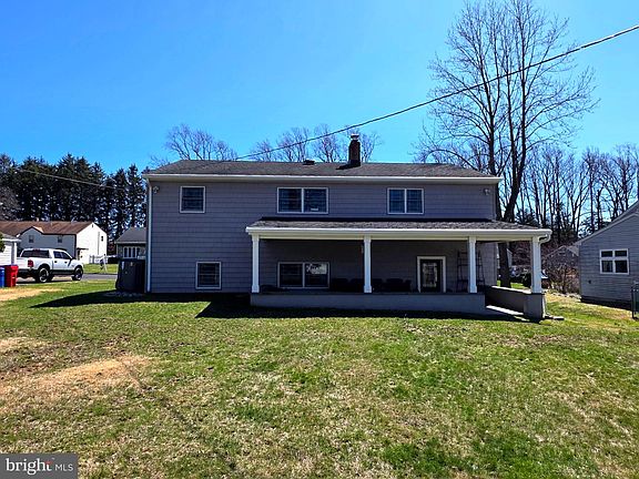 3rd image of 156 Crockett Rd