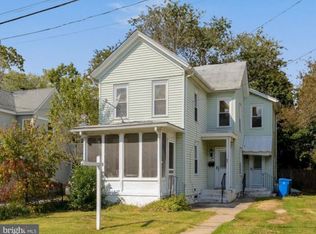 43 W Howard St, Clayton, NJ 08312