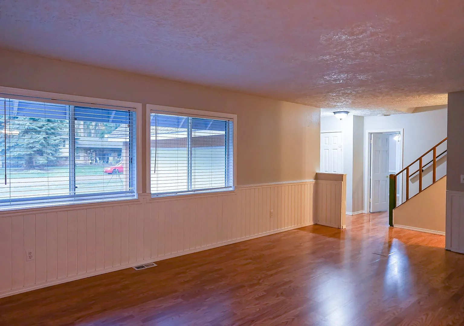 4 Bedroom home tucked away in Hayden — Photo 4