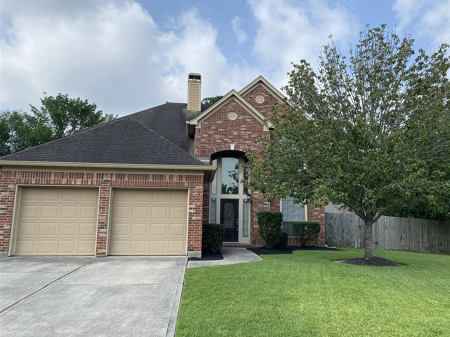 4 bed, 2.5 bath, 2448 sqft, $2,695 — Photo 1