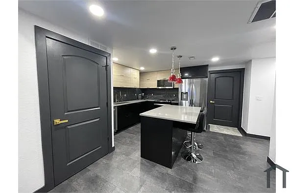 Building Photo - 9530 Byers Peak St #1