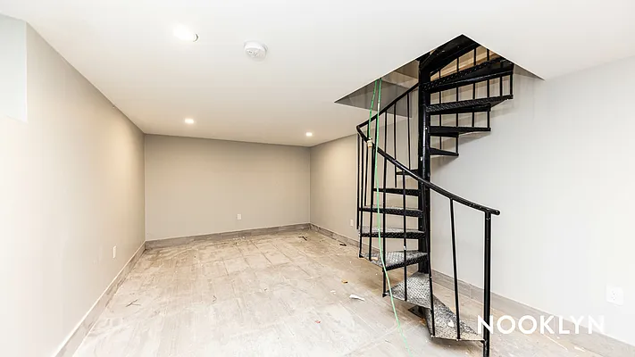 Rented by Nooklyn NYC LLC | media 14