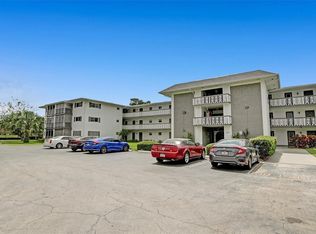 1201 Hillcrest Ct APT 305, Hollywood, FL 33021