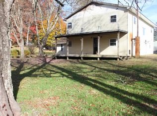 509 Pocahontas St, Rupert, WV 25984