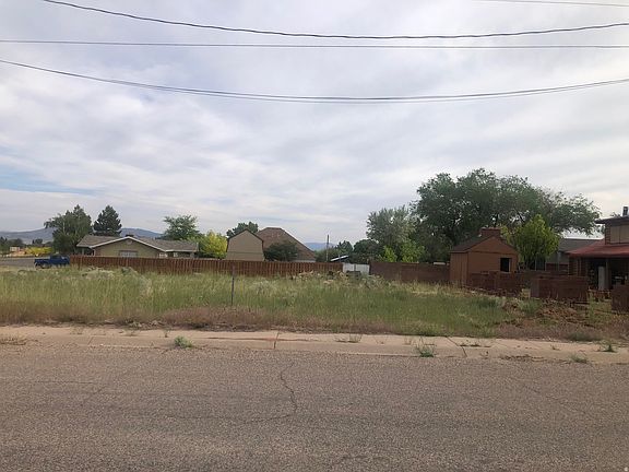 4th image of 2 S Canyon Rd