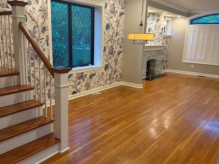 1137 Gilbert Ave — Photo 14