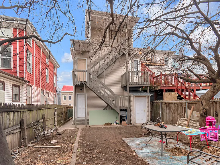25 Oak St #BS — Photo 13